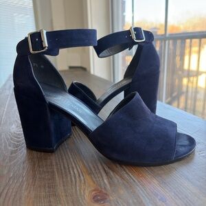 Stuart Weitzman Dark Blue Suede Heels EUC